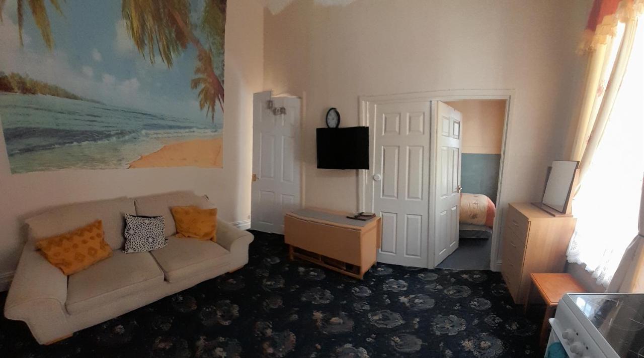 Nova Holiday Apartments Blackpool Exterior photo